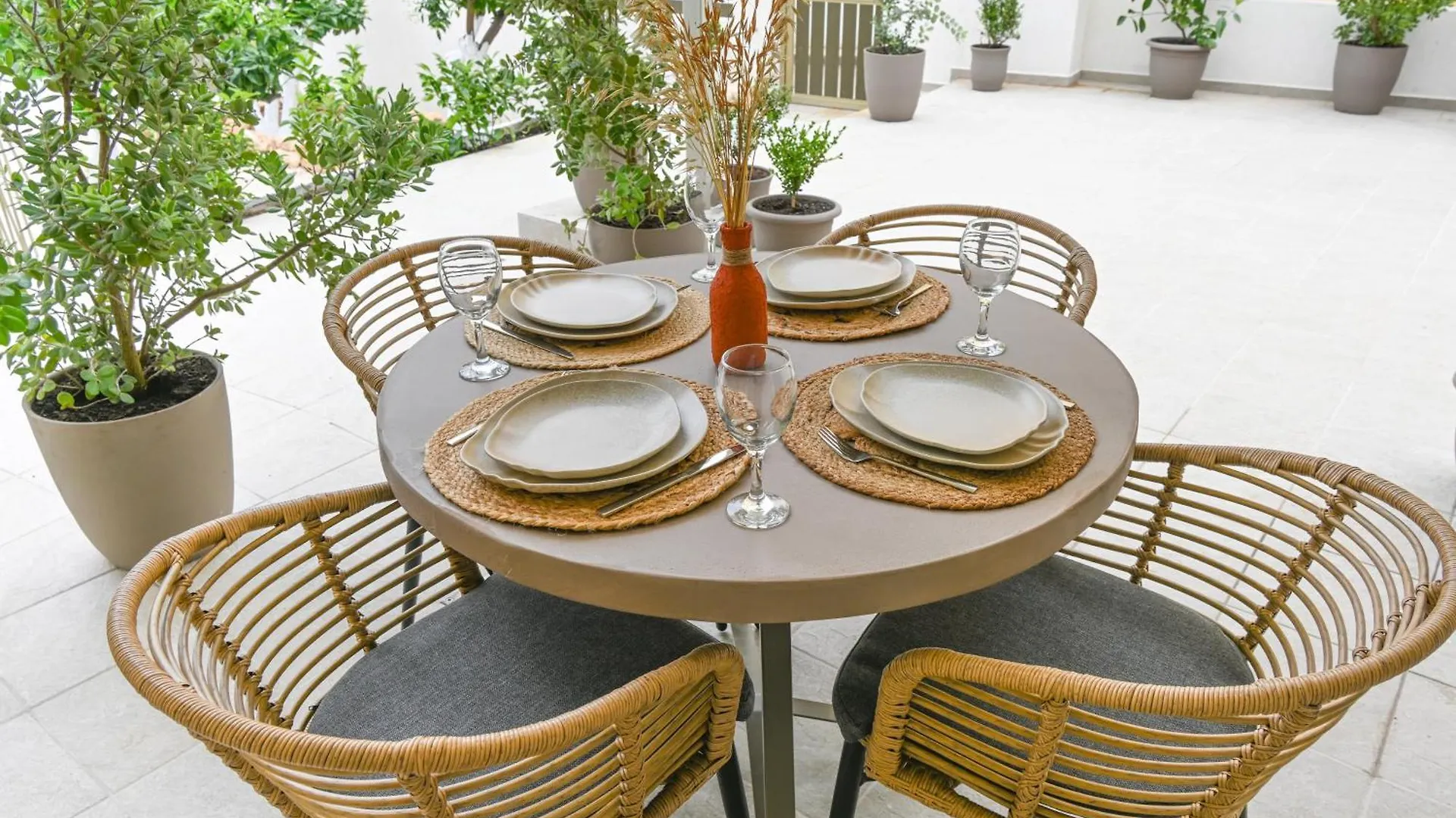 Vivis Hub Aparthotel Αργοστόλι