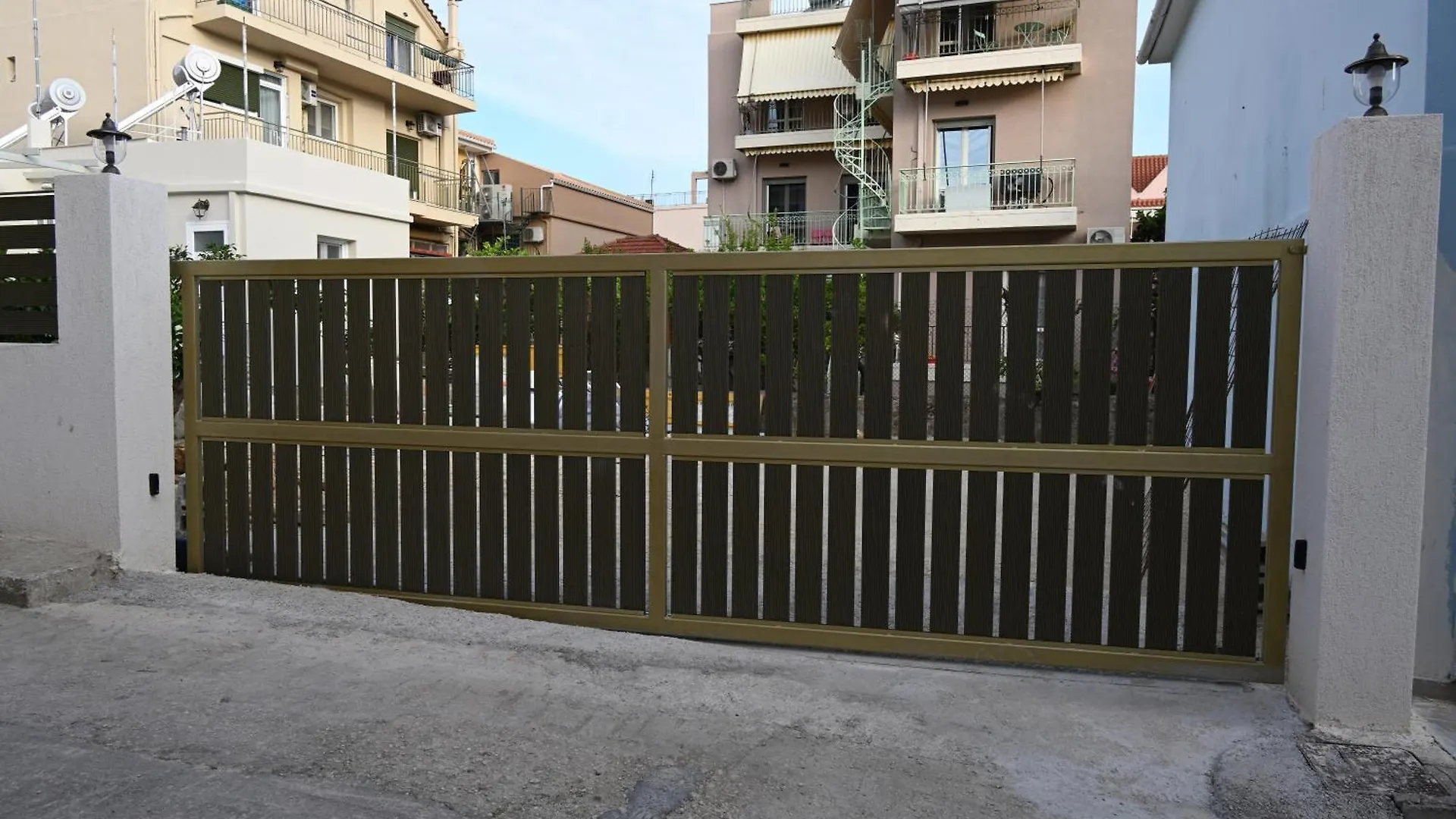 Vivis Hub Aparthotel Αργοστόλι